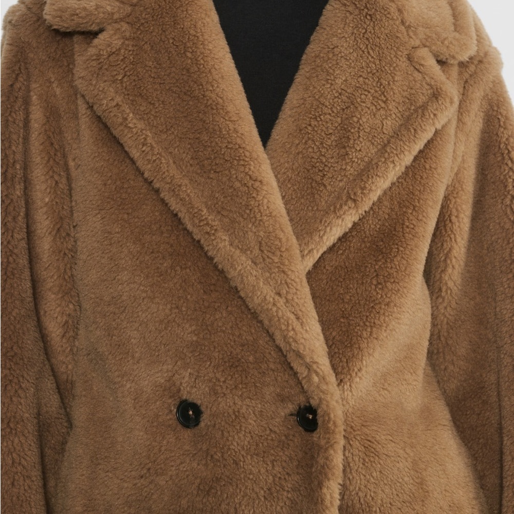 Aritzia Babaton The Teddy Coat Color Seville Size M LONG VERSION - Picture 10 of 13